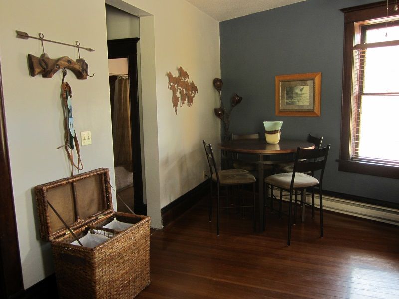 FlatIron Historic Sandstone Inn: 745 N River St, Hot Springs, SD 57747